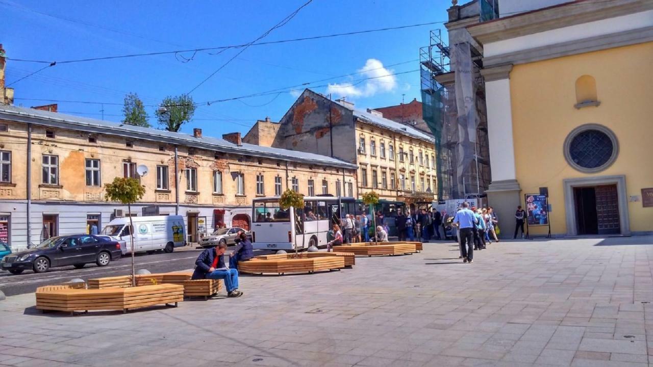 Smart Apartments Lviv Exteriör bild